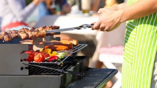 Healthy Grilling Tips to Minimize Carcinogens in Your Food Healthy Grilling Tips to Minimize Carcinogens in Your Food